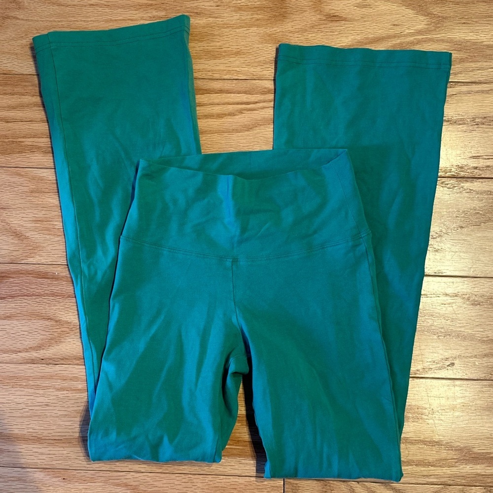 Aritzia TNA Green Flare Leggings High Rise Yoga Pants S